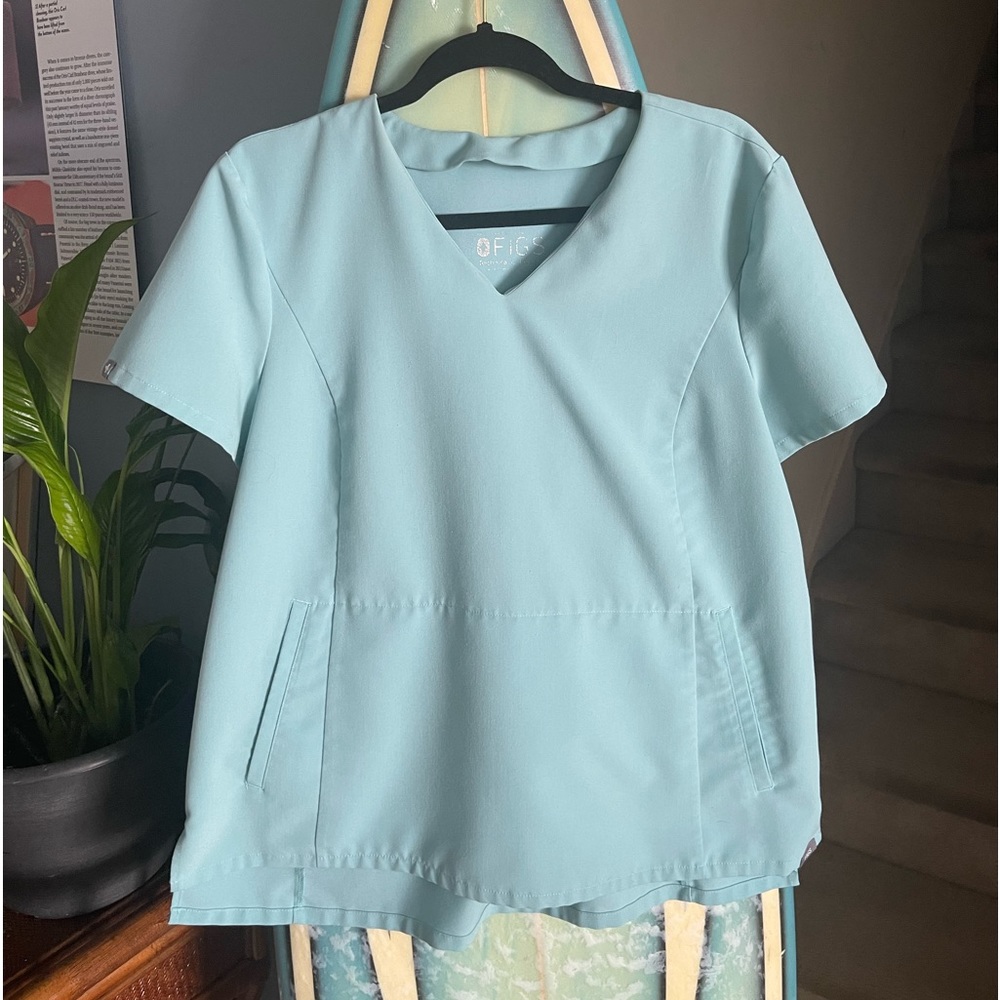 FIGS technical scrub set